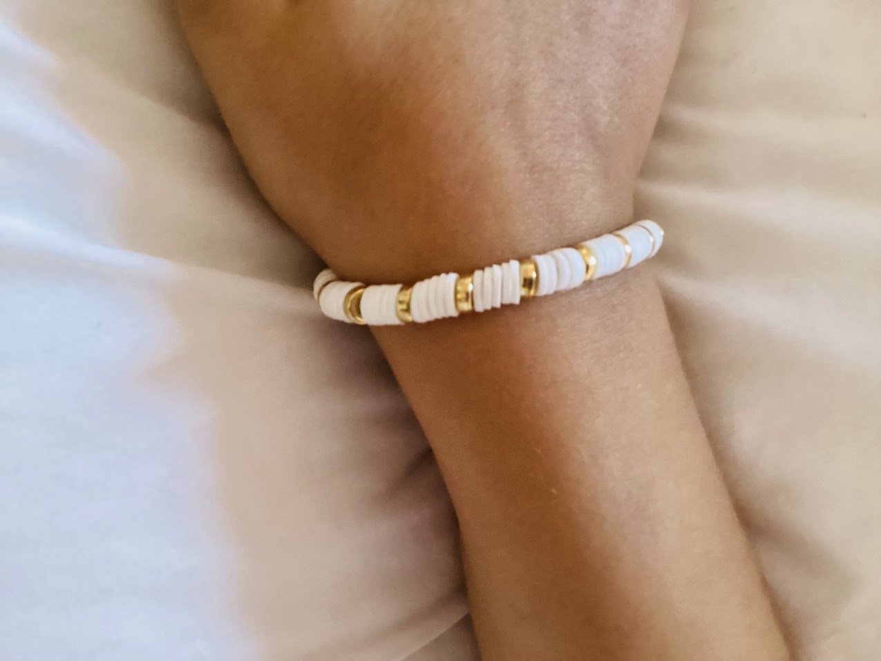White and gold bracelet